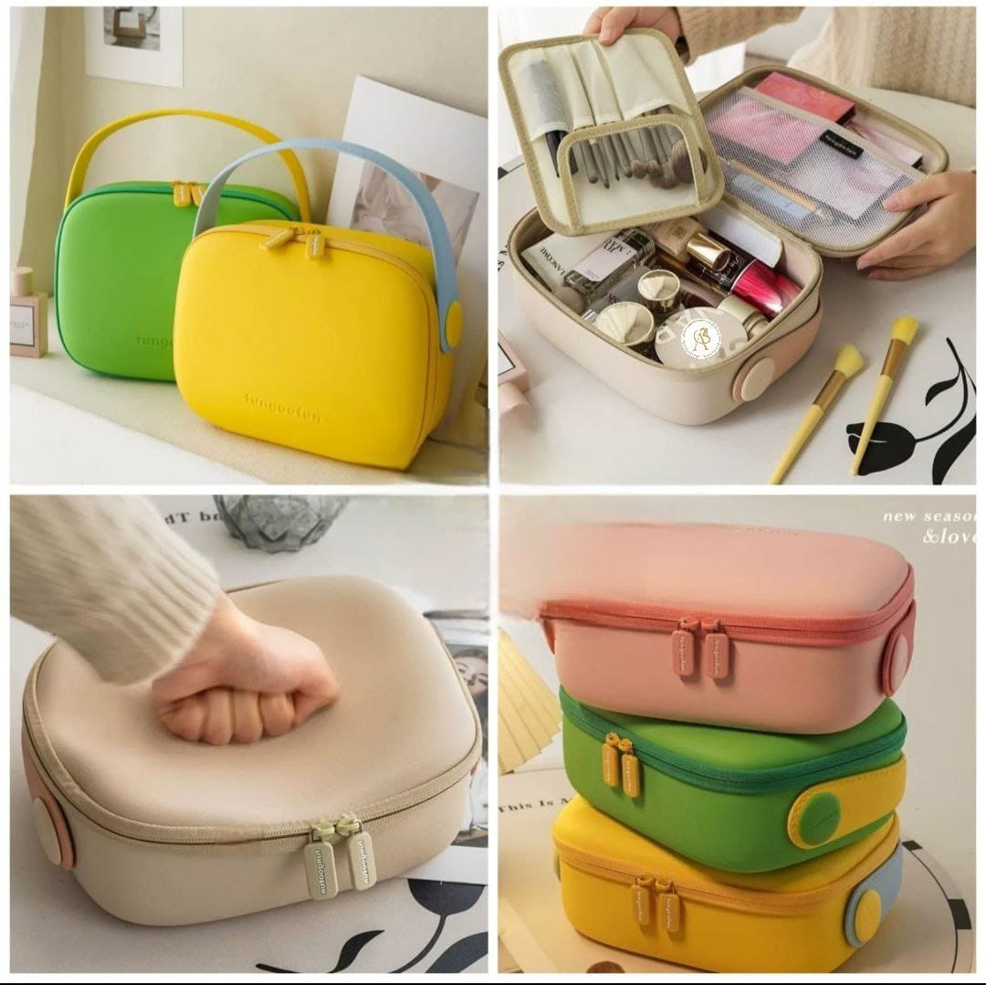 Women's Large Capacity Cosmetic Bag Travel Makeup Box